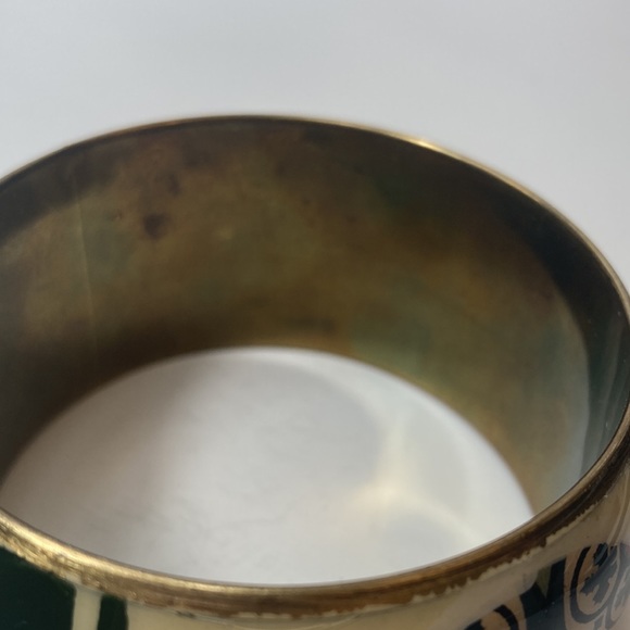 Enamel Metal Bangle Bracelet Cream Green - Picture 11 of 15
